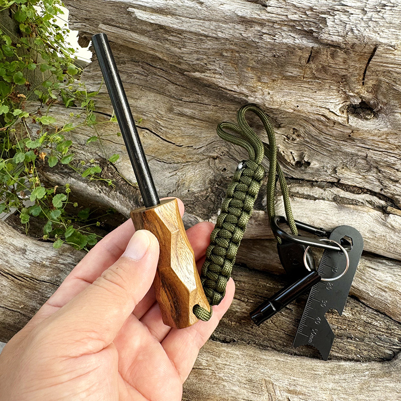 New Outdoor Flint Fire Starter - مراجعة Magnesium Fire Starter وسعره